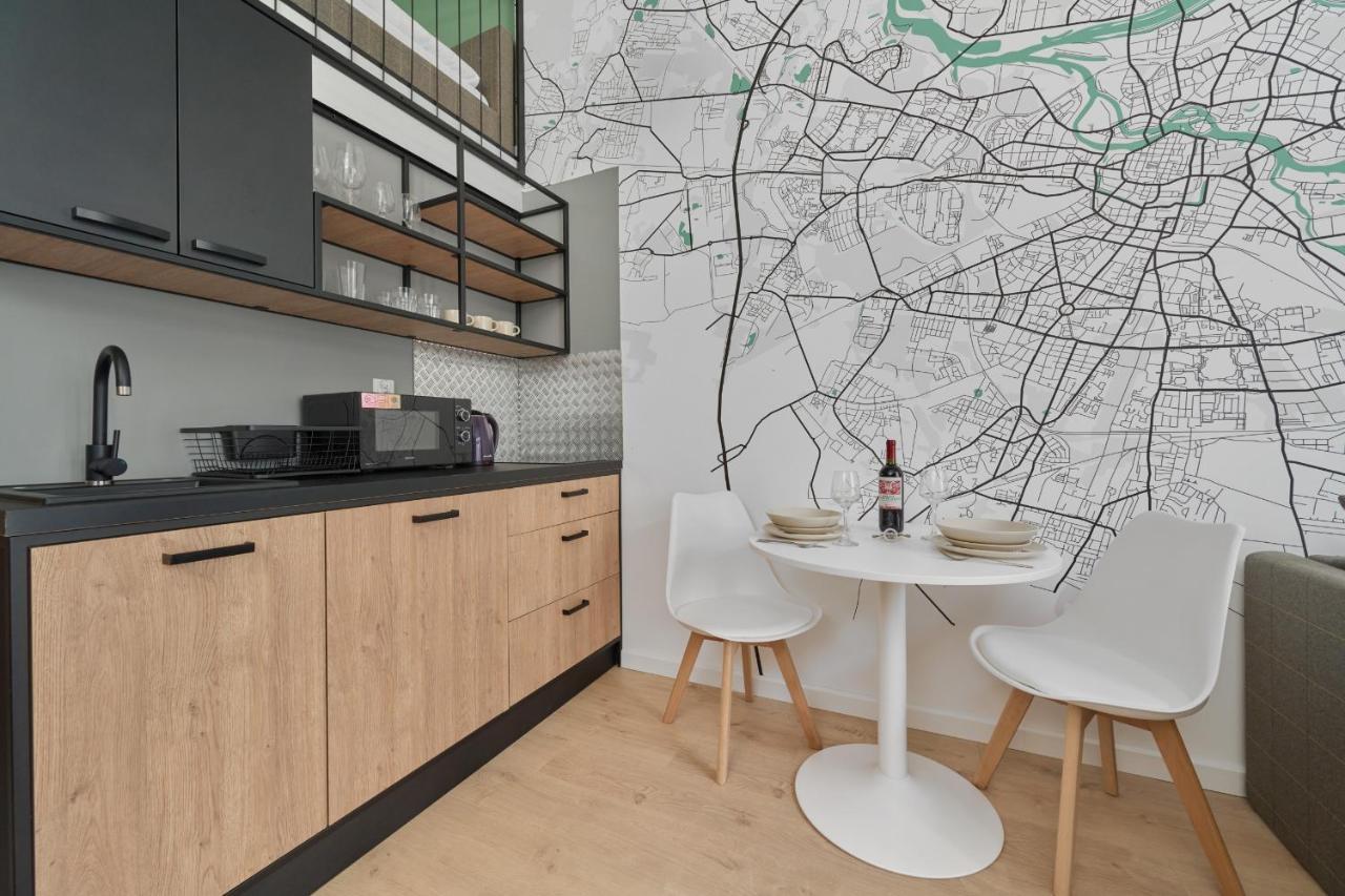 Mezzanine Studio Apartments Zarembowicza Wroclaw Airport By Renters Εξωτερικό φωτογραφία