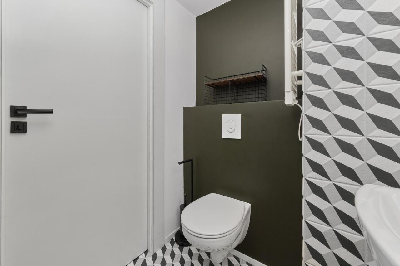 Mezzanine Studio Apartments Zarembowicza Wroclaw Airport By Renters Εξωτερικό φωτογραφία
